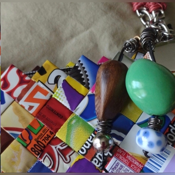 Colorful Candy Wrapper Handbag in Excellent Condition - Picture 4 of 6